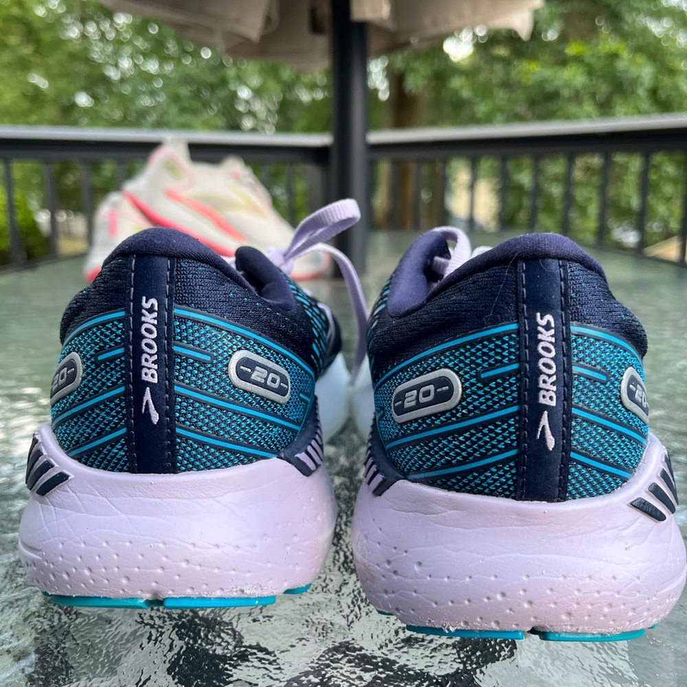Brooks Glycerin 20 Blue w/Lavender Laces Size 9 1/2 FREE SHIPPING $65. - Picture 8 of 13